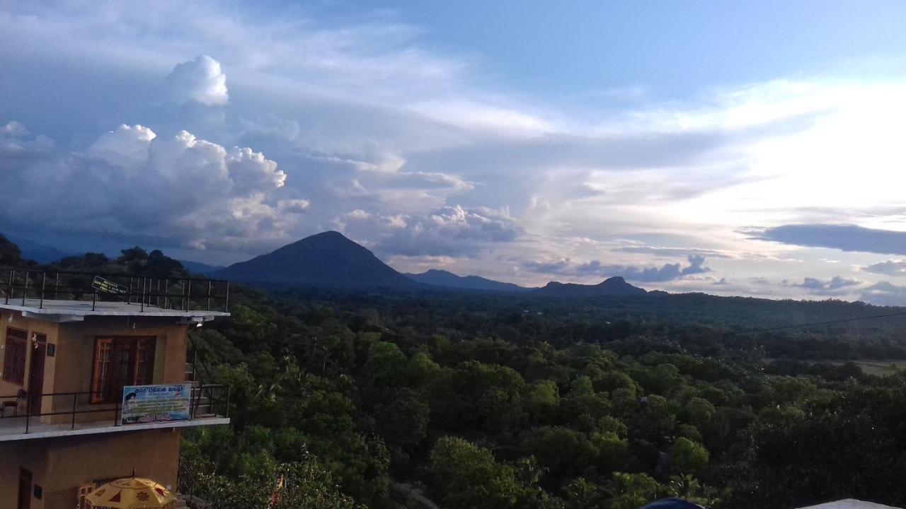 The Green Village Dambulla Exterior photo